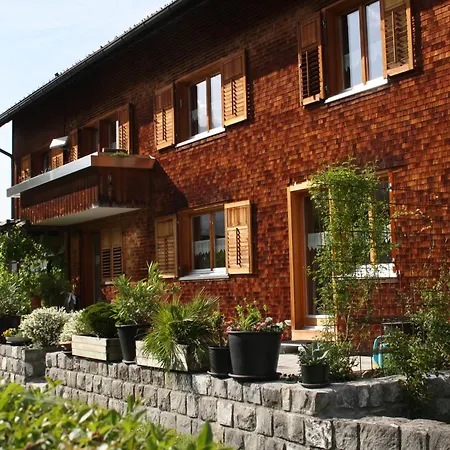 Mama Kaethe - Apartments Nenzing Exterior photo